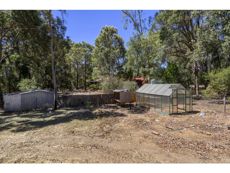 365 Pearce Street, Sawyers Valley WA 6074