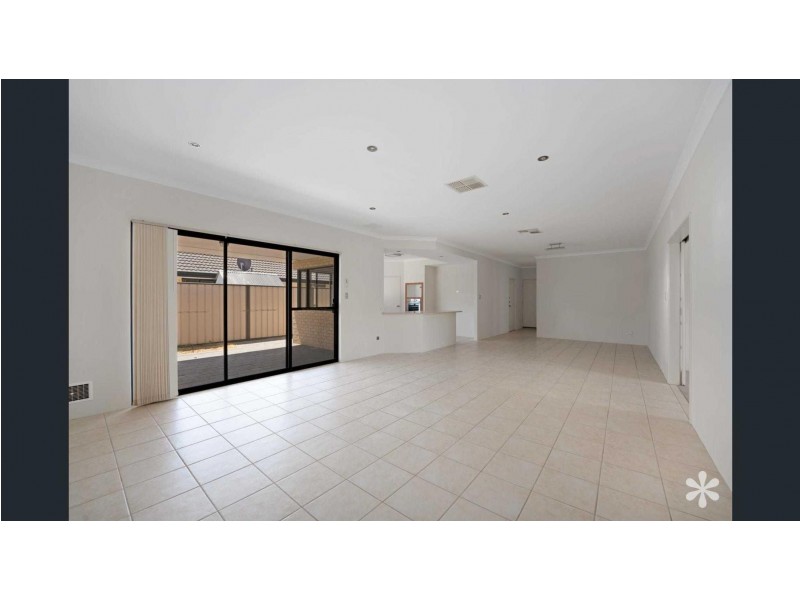 13 Ernest Drive, Success WA 6164