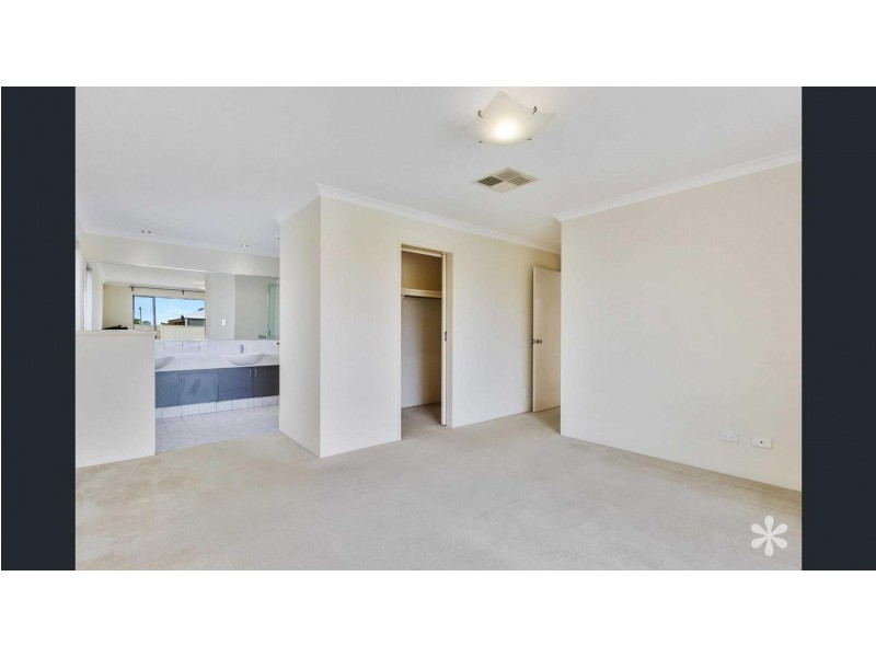 13 Ernest Drive, Success WA 6164