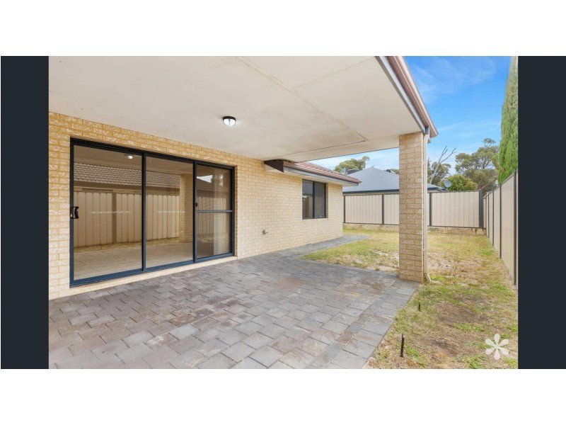 13 Ernest Drive, Success WA 6164