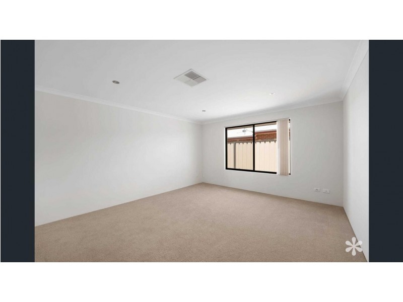 13 Ernest Drive, Success WA 6164