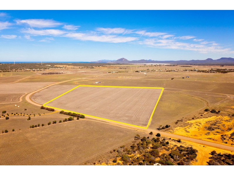 110 Acacia Drive, Hopetoun WA 6348