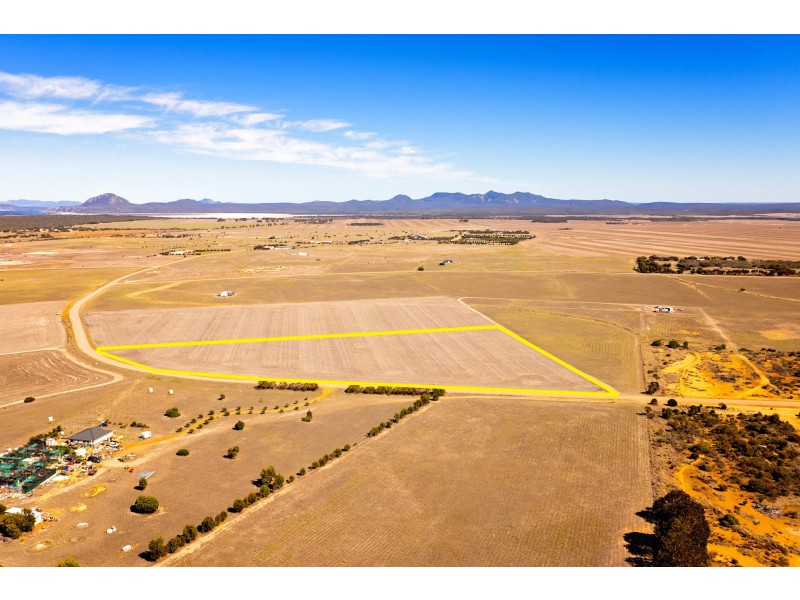 110 Acacia Drive, Hopetoun WA 6348