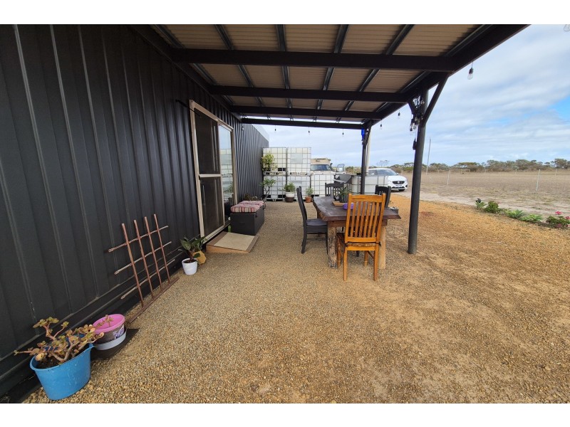 202 Steeredale Road, Hopetoun WA 6348
