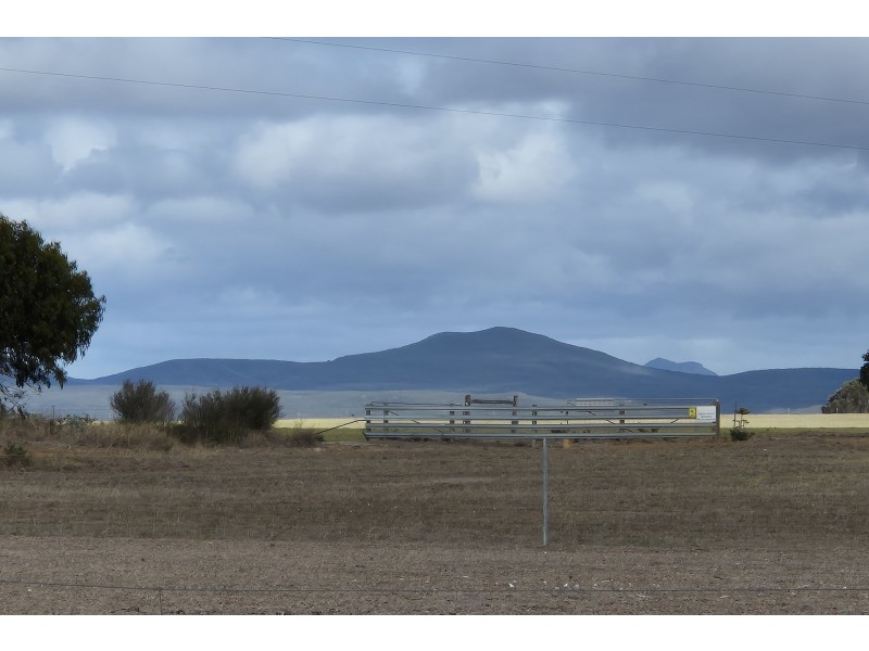 202 Steeredale Road, Hopetoun WA 6348