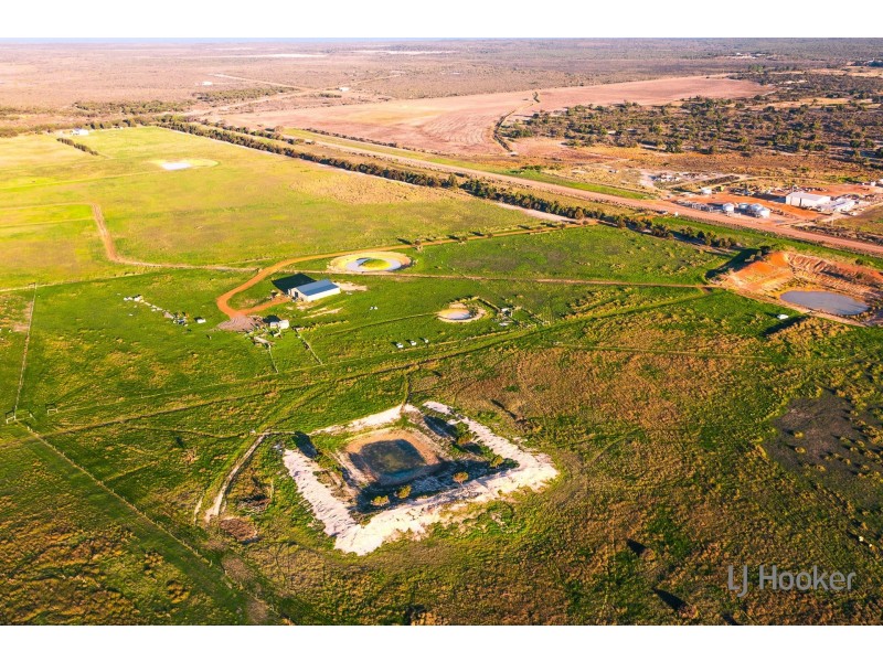 98 Steeredale Road, Hopetoun WA 6348