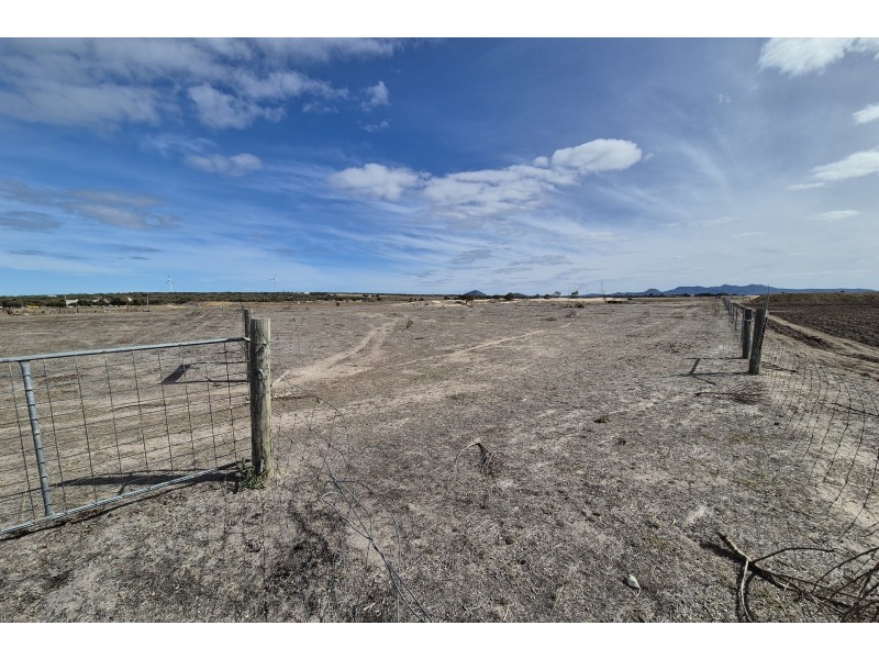 98 Steeredale Road, Hopetoun WA 6348