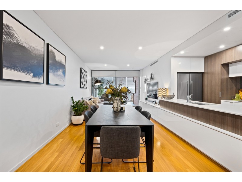 206/15 Roydhouse Street, Subiaco WA 6008