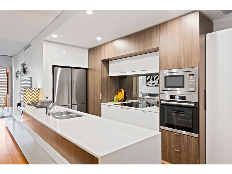 206/15 Roydhouse Street, Subiaco WA 6008