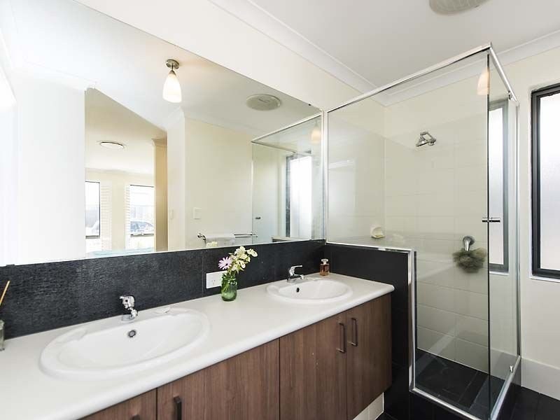 5 Vienta Street, Aveley WA 6069