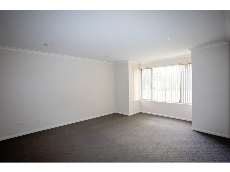 13 Gibson Way, Hopetoun WA 6348