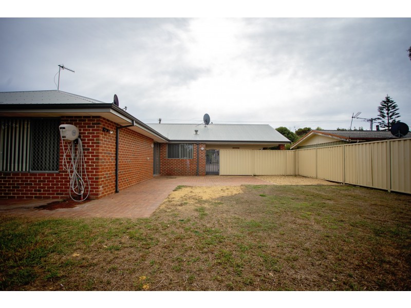 13 Gibson Way, Hopetoun WA 6348