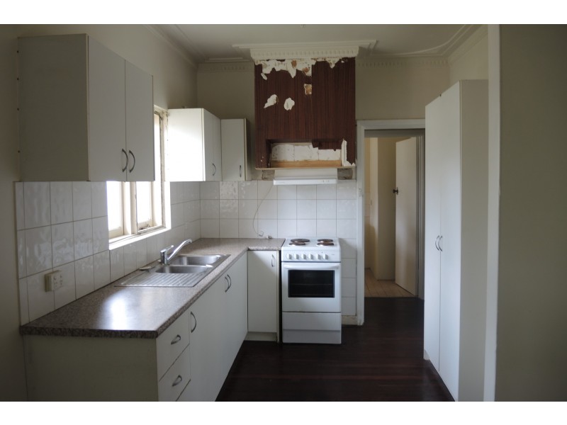 12 Cranwell Street, Thornlie WA 6108