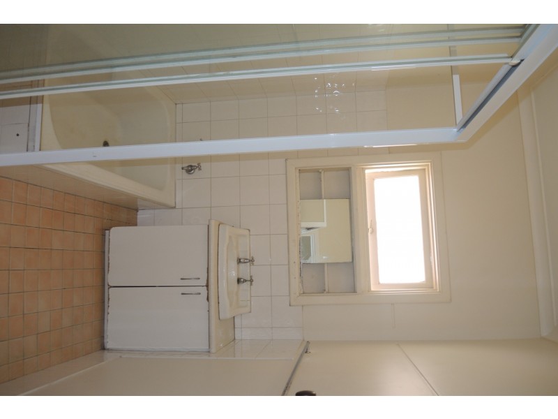 12 Cranwell Street, Thornlie WA 6108