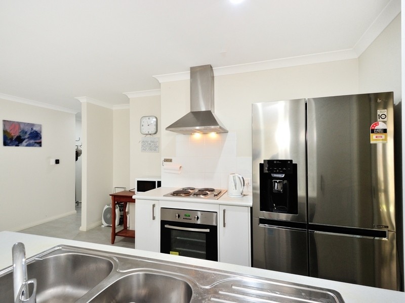 1 Lamboo Lane, Golden Bay WA 6174