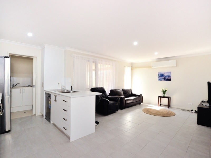 1 Lamboo Lane, Golden Bay WA 6174