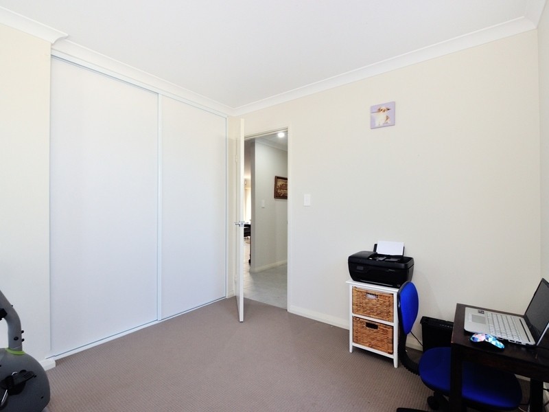 1 Lamboo Lane, Golden Bay WA 6174