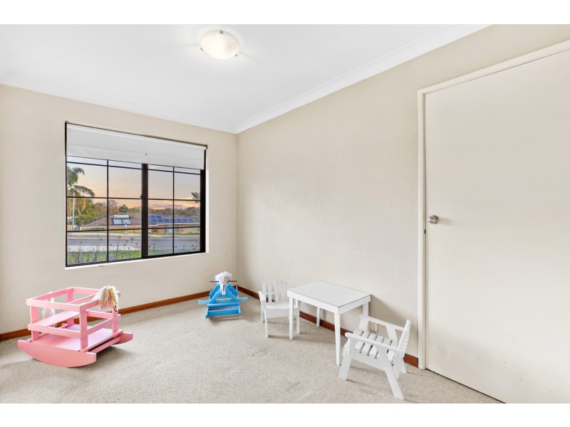 22 Challenger Avenue, Parmelia WA 6167