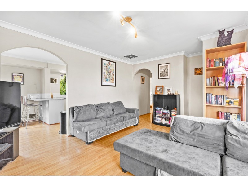 22 Challenger Avenue, Parmelia WA 6167