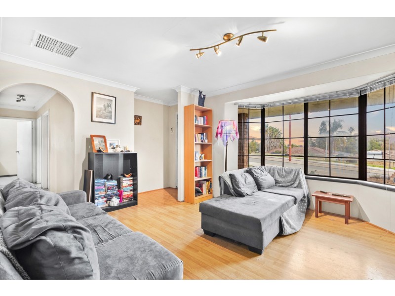 22 Challenger Avenue, Parmelia WA 6167
