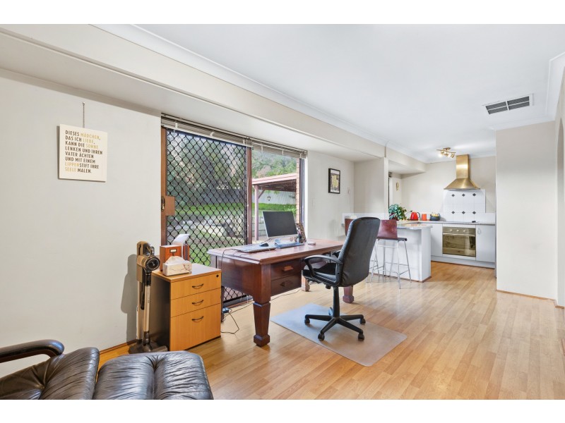 22 Challenger Avenue, Parmelia WA 6167