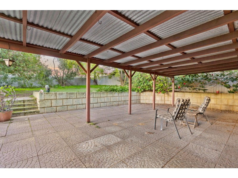 22 Challenger Avenue, Parmelia WA 6167