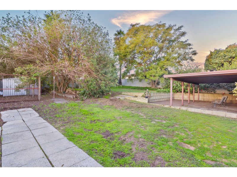 22 Challenger Avenue, Parmelia WA 6167