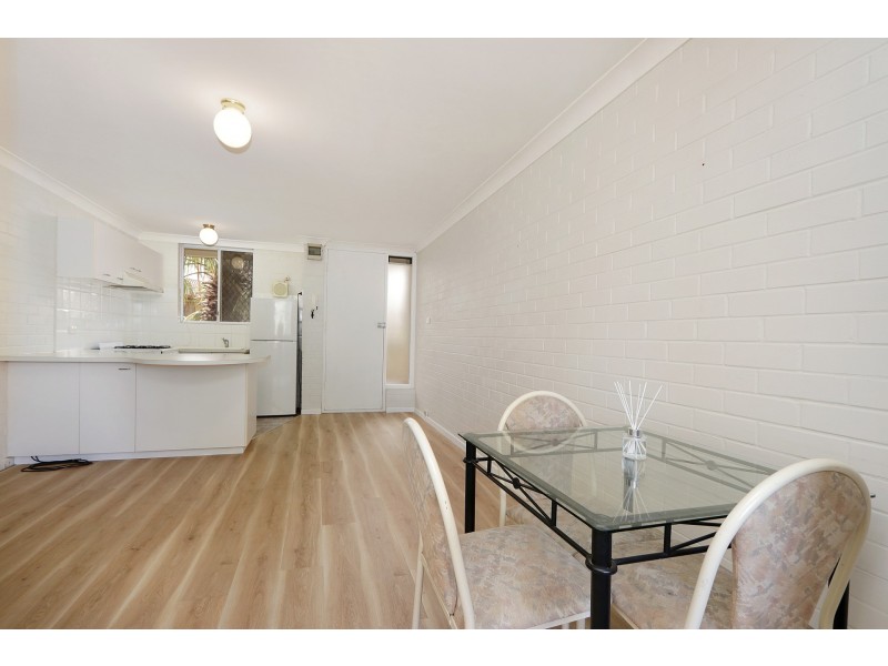 25T/24 Pearson Street, Churchlands WA 6018