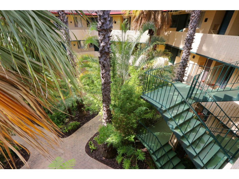 25T/24 Pearson Street, Churchlands WA 6018