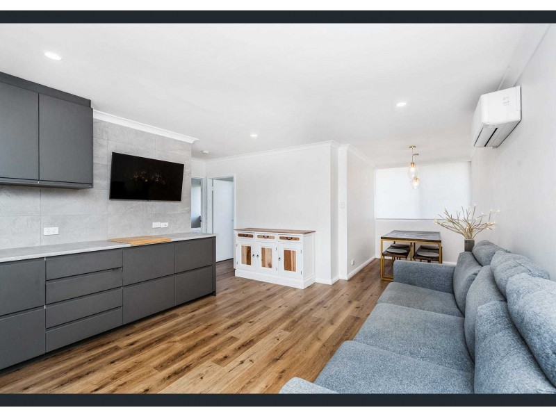 202E/25 Herdsman Parade, Wembley WA 6014