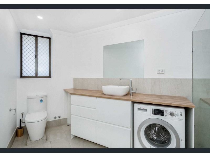 202E/25 Herdsman Parade, Wembley WA 6014