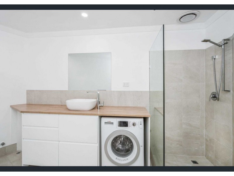 202E/25 Herdsman Parade, Wembley WA 6014