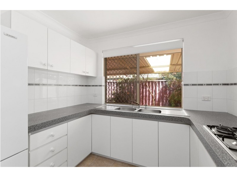 2/8 Phillips Court, Kiara WA 6054