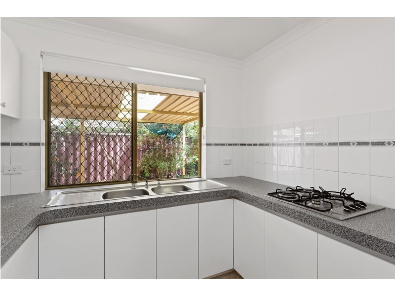 2/8 Phillips Court, Kiara WA 6054