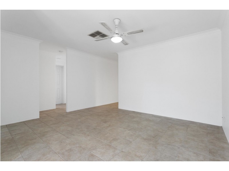 2/8 Phillips Court, Kiara WA 6054