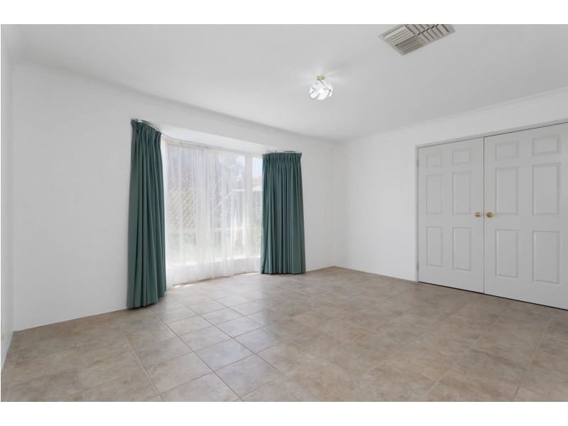 2/8 Phillips Court, Kiara WA 6054