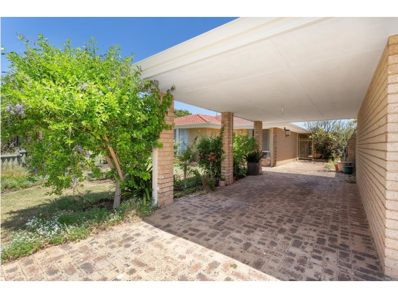 2/8 Phillips Court, Kiara WA 6054