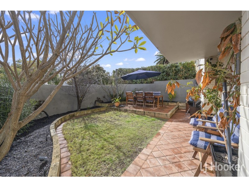 1/35 Robert Street, Como WA 6152