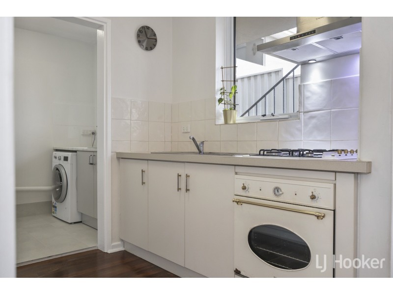 1/35 Robert Street, Como WA 6152