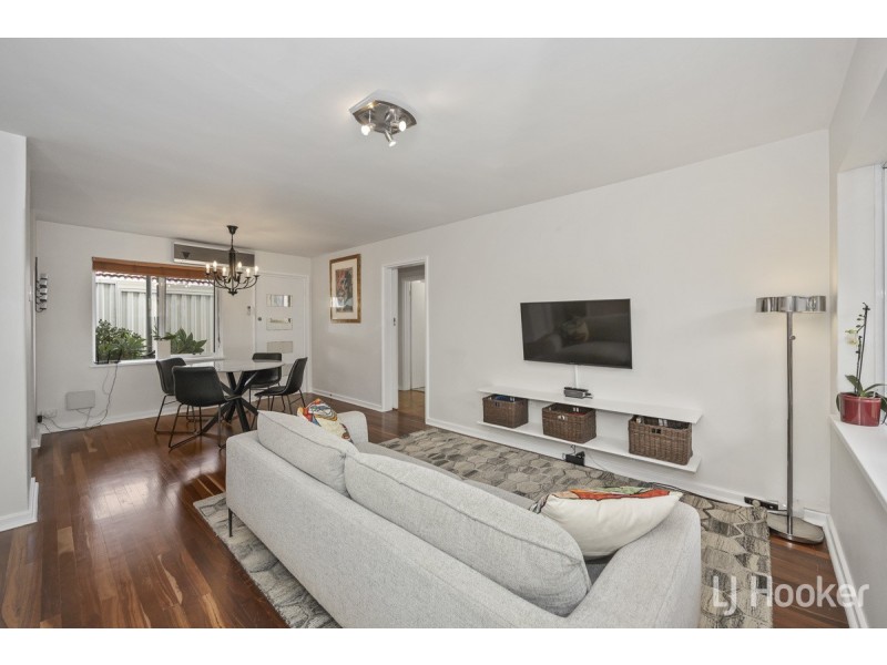 1/35 Robert Street, Como WA 6152