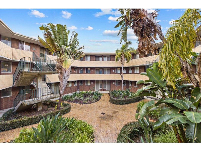 18E/47 Herdsman Parade, Wembley WA 6014