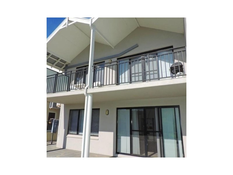 23/2 Robertson Road, Ledge Point WA 6043