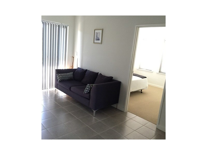 23/2 Robertson Road, Ledge Point WA 6043