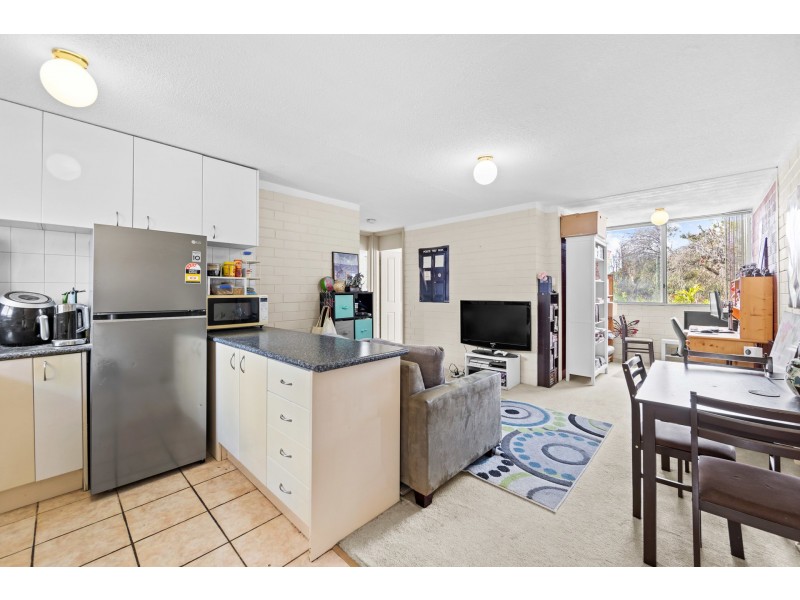 16A/49 Herdsman Parade, Wembley WA 6014