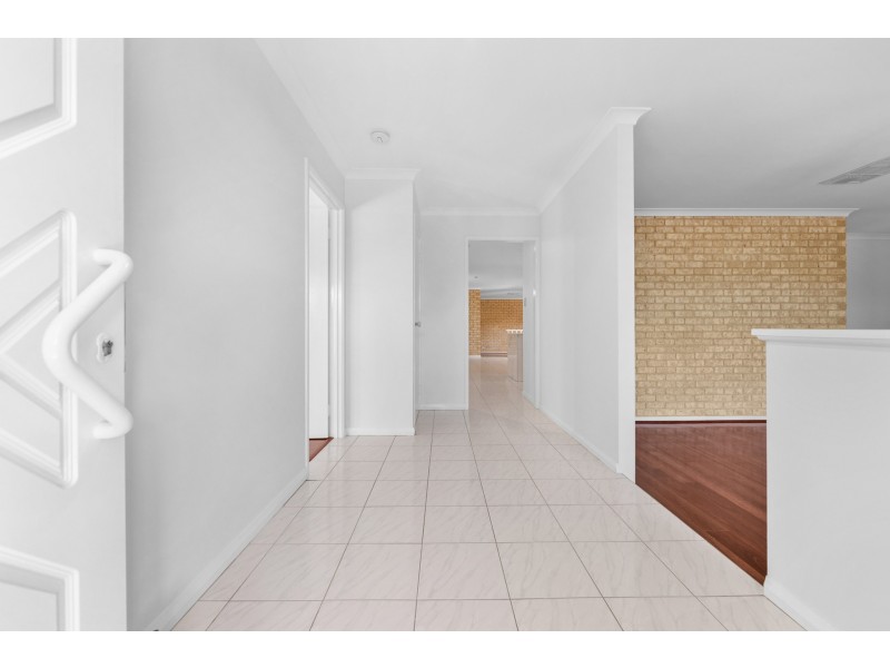 239 Summerlakes Parade, Ballajura WA 6066