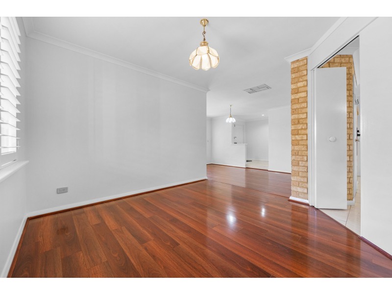 239 Summerlakes Parade, Ballajura WA 6066