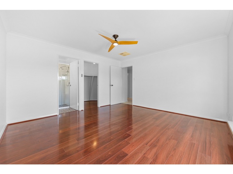 239 Summerlakes Parade, Ballajura WA 6066