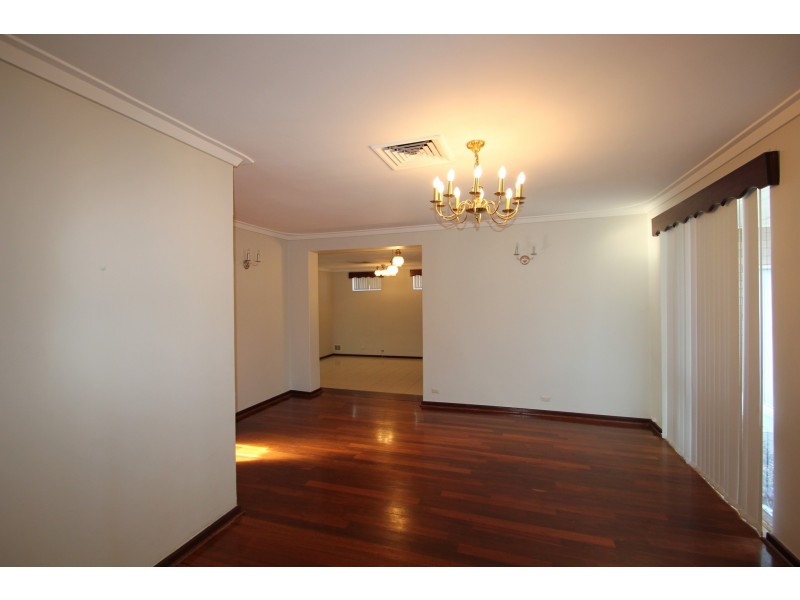 23 Burroughs Road, Karrinyup WA 6018