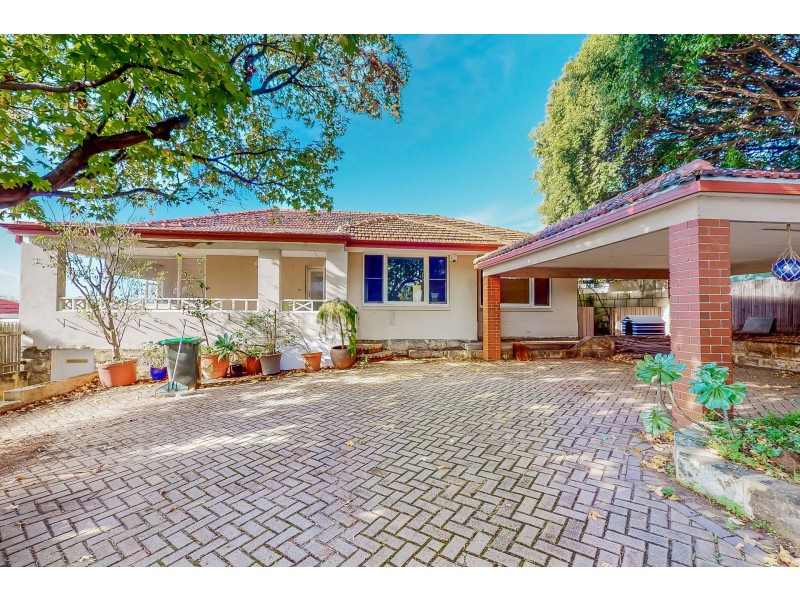 104A Gugeri Street, Claremont WA 6010
