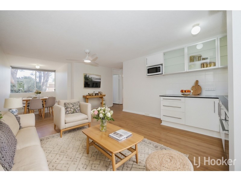 24D/49 Herdsman Parade, Wembley WA 6014